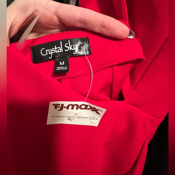 Red Shorts Romper/jumper Medium. NWT. - Picture 7 of 7